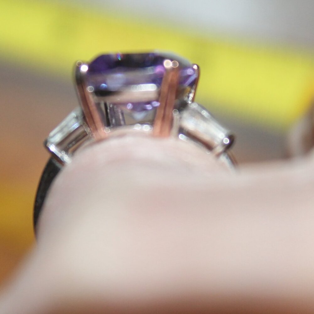925 Sterling Lavender Amethyst w Side Baguettes Statement Engagement Ring - Picture 4 of 6